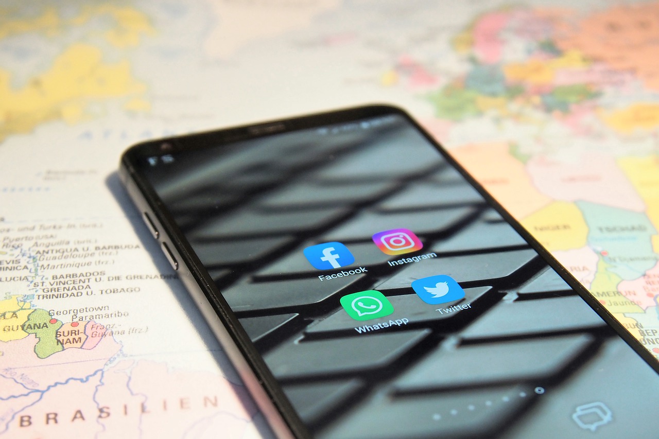 smartphone apps - Vil Facebook og Instagram lukke Europa?